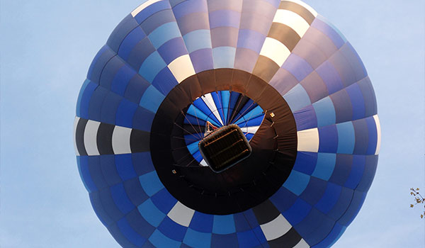 vol-en-montgolfiere