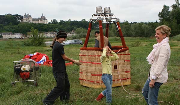 flight-montgolfiere-hot-balloon